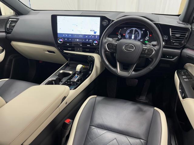 NX NX350h バージョンL 1オナ パノラマムーンルーフ 革シート バックカメラ アダプティブクルーズコントロール 寒冷地仕様 ナビTV パワステ LEDヘッドライト ミュージックプレイヤー接続可 エアコン アルミホイール(6枚目)