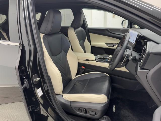 NX NX350h バージョンL 1オナ パノラマムーンルーフ 革シート バックカメラ アダプティブクルーズコントロール 寒冷地仕様 ナビTV パワステ LEDヘッドライト ミュージックプレイヤー接続可 エアコン アルミホイール(16枚目)