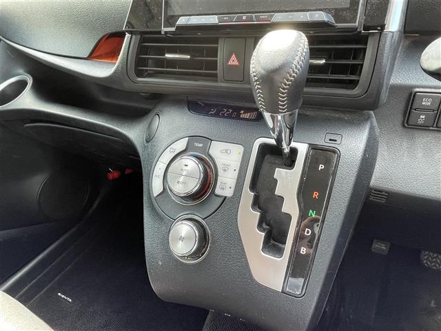 ハイブリッドG ワンオーナー 社外ナビ フルセグテレビ DVD CD Bluetooth バックカメラ 社外フリップダウンモニター D/N席シートヒーター ステアリングヒーター クルーズコントロール(7枚目)