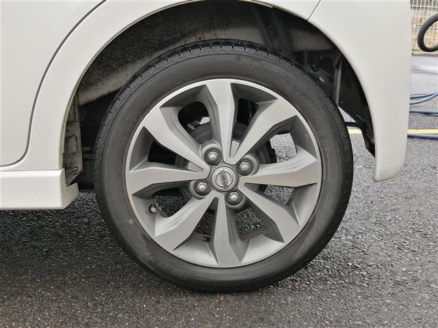 ハイウェイスター G 純正ナビ DVD/CD/SD/Bluetooth/FM/AM/AUX/USB 純正フルセグTV バック/サイド/全周囲カメラ 純正アルミホイール スマートキー ステアリングスイッチ オートライト(22枚目)