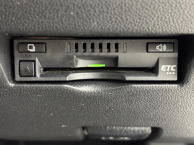 パッソ モーダ　Ｓ　純正ナビ／バックカメラ／Ｂｌｕｅｔｏｏｔｈ／ワンセグＴＶ／ＣＤ／ＡＭ／ＦＭ／コーナーセンサー／ＬＥＤヘッドライト／オートエアコン／ＥＴＣ／プッシュスタート／スマートキー（11枚目）