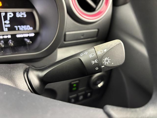 パッソ モーダ　Ｓ　純正ナビ／バックカメラ／Ｂｌｕｅｔｏｏｔｈ／ワンセグＴＶ／ＣＤ／ＡＭ／ＦＭ／コーナーセンサー／ＬＥＤヘッドライト／オートエアコン／ＥＴＣ／プッシュスタート／スマートキー（26枚目）