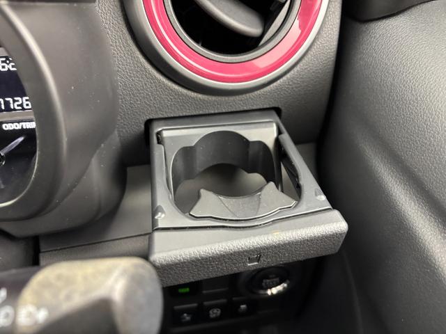 パッソ モーダ　Ｓ　純正ナビ／バックカメラ／Ｂｌｕｅｔｏｏｔｈ／ワンセグＴＶ／ＣＤ／ＡＭ／ＦＭ／コーナーセンサー／ＬＥＤヘッドライト／オートエアコン／ＥＴＣ／プッシュスタート／スマートキー（27枚目）