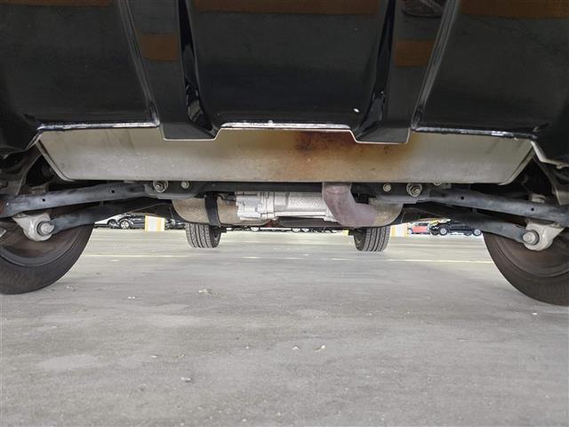 レンジローバーイヴォーク ＨＳＥダイナミック　禁煙車　ブラックデザインパック　バックカメラ　クルーズコントロール　パーキングアシストセンサー　ＨＩＤオートライト　ターボ　純正ナビ　フルセグ　ＥＴＣ　本革シート　前席パワーシート／シートヒーター（39枚目）