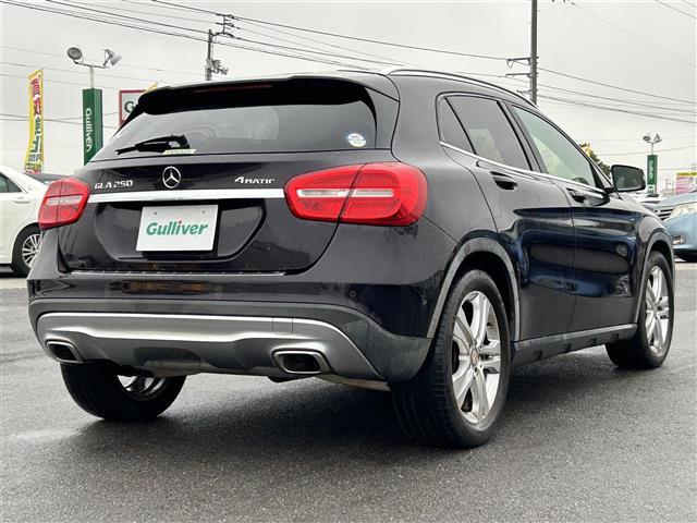 GLAクラス GLA250 4マチック 禁煙車 純正ナビ バックカメラ 緊急ブレーキ機能 前後コーナーセンサー シートヒーター ドラレコ 電動リアゲート ヒルホルダー ステリモ クルコン 18型AW LEDヘッドライト オートハイビーム(8枚目)