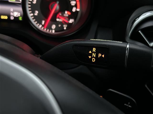 GLAクラス GLA250 4マチック 禁煙車 純正ナビ バックカメラ 緊急ブレーキ機能 前後コーナーセンサー シートヒーター ドラレコ 電動リアゲート ヒルホルダー ステリモ クルコン 18型AW LEDヘッドライト オートハイビーム(18枚目)