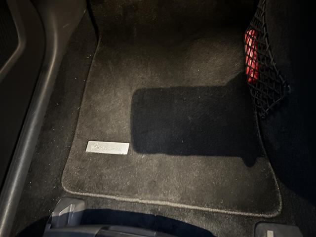 GLAクラス GLA250 4マチック 禁煙車 純正ナビ バックカメラ 緊急ブレーキ機能 前後コーナーセンサー シートヒーター ドラレコ 電動リアゲート ヒルホルダー ステリモ クルコン 18型AW LEDヘッドライト オートハイビーム(40枚目)