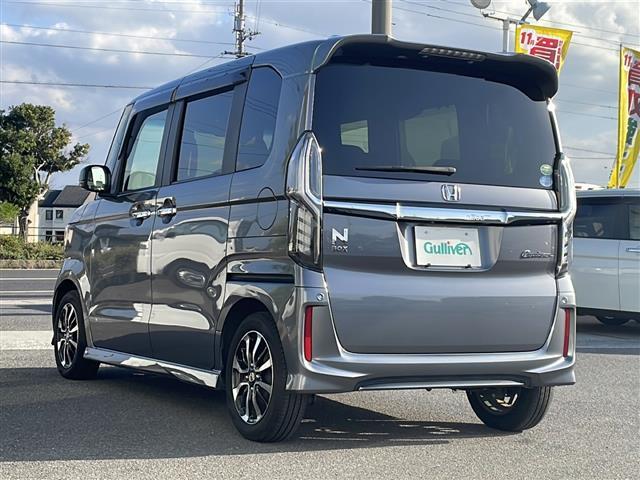 N-BOXカスタム G・Lホンダセンシング 禁煙車 衝突被害軽減 誤発進抑制機能 ナソニック製SDナビ バックカメラ ACC ETC コーナーセンサー パワスラ LEDオートライト フォグランプ 路外逸脱抑制機能 スマートキー プッシュスタート(6枚目)