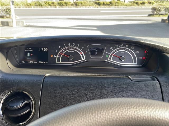 N-BOXカスタム G・Lホンダセンシング 禁煙車 衝突被害軽減 誤発進抑制機能 ナソニック製SDナビ バックカメラ ACC ETC コーナーセンサー パワスラ LEDオートライト フォグランプ 路外逸脱抑制機能 スマートキー プッシュスタート(22枚目)