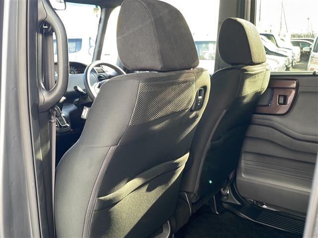 N-BOXカスタム G・Lホンダセンシング 禁煙車 衝突被害軽減 誤発進抑制機能 ナソニック製SDナビ バックカメラ ACC ETC コーナーセンサー パワスラ LEDオートライト フォグランプ 路外逸脱抑制機能 スマートキー プッシュスタート(35枚目)