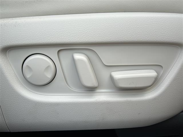 CX-60 PHEV プレミアムモダン ☆純正12.3インチセンターディスプレイ(フルセグTV/BOSEサウンド/BT)/☆360゜ビューモニター/☆ガラスルーフ/☆電動リアゲート/☆パワーシート/☆シートヒーター/☆エアシート☆ETC(25枚目)