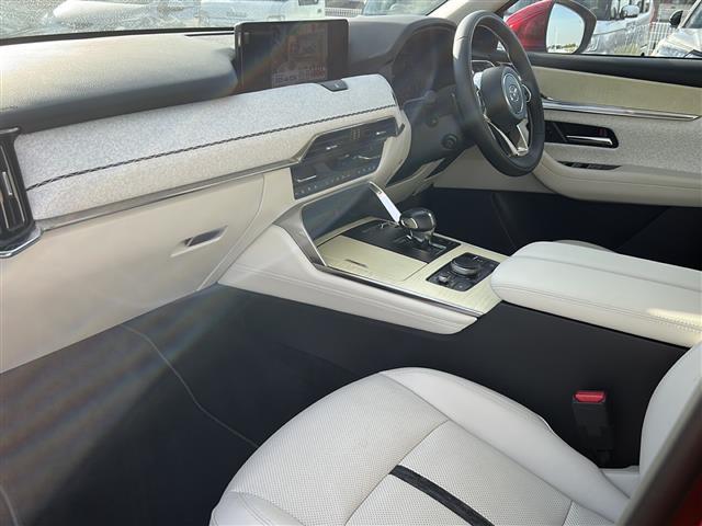 CX-60 PHEV プレミアムモダン ☆純正12.3インチセンターディスプレイ(フルセグTV/BOSEサウンド/BT)/☆360゜ビューモニター/☆ガラスルーフ/☆電動リアゲート/☆パワーシート/☆シートヒーター/☆エアシート☆ETC(29枚目)