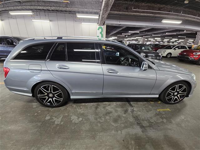 Cクラスステーションワゴン C180ステーションワゴン アバンギャルド 禁煙車 バックカメラ レーダーセーフティパッケージ HIDヘッドランプ インテリジェントライトシステム ターボ 純正ナビTV 半革シート 前席パワーシート・メモリー スマートキー 純正18インチAW(13枚目)