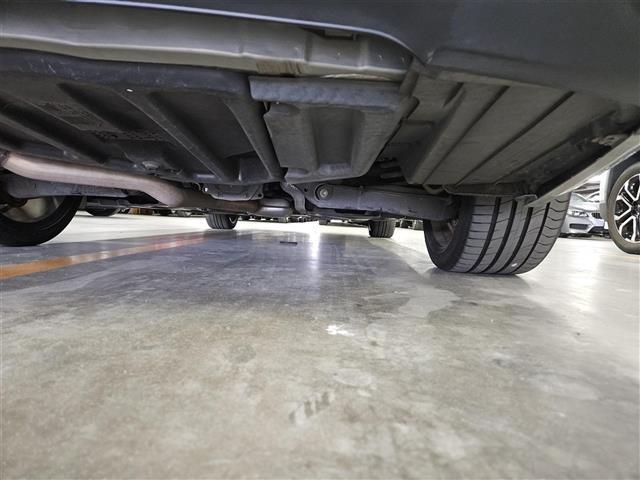 Cクラスステーションワゴン C180ステーションワゴン アバンギャルド 禁煙車 バックカメラ レーダーセーフティパッケージ HIDヘッドランプ インテリジェントライトシステム ターボ 純正ナビTV 半革シート 前席パワーシート・メモリー スマートキー 純正18インチAW(38枚目)