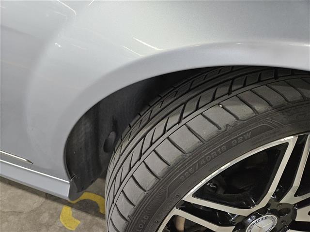 Cクラスステーションワゴン C180ステーションワゴン アバンギャルド 禁煙車 バックカメラ レーダーセーフティパッケージ HIDヘッドランプ インテリジェントライトシステム ターボ 純正ナビTV 半革シート 前席パワーシート・メモリー スマートキー 純正18インチAW(39枚目)