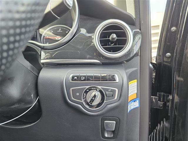 Vクラス V220d 禁煙車 レーダーセーフティPKG 360°カメラ 前後ドラレコ ターボ LEDヘッドランプ インテリジェントライトシステム 純正8型ナビ 後席用モニター 両側パワスラ 電動Rゲート ETC2.0(4枚目)