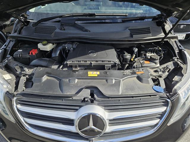 Vクラス V220d 禁煙車 レーダーセーフティPKG 360°カメラ 前後ドラレコ ターボ LEDヘッドランプ インテリジェントライトシステム 純正8型ナビ 後席用モニター 両側パワスラ 電動Rゲート ETC2.0(12枚目)