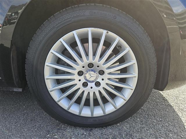 Vクラス V220d 禁煙車 レーダーセーフティPKG 360°カメラ 前後ドラレコ ターボ LEDヘッドランプ インテリジェントライトシステム 純正8型ナビ 後席用モニター 両側パワスラ 電動Rゲート ETC2.0(20枚目)