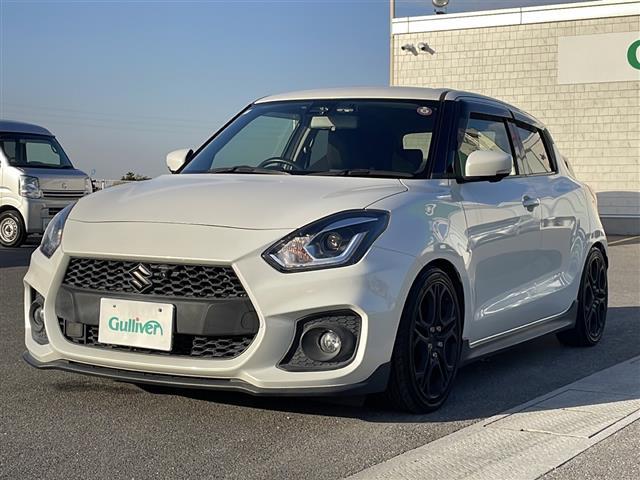 スイフトスポーツ ベースグレード ☆純正SDナビ(フルセグTV/CD,DVD再生/BT)/☆アラウンドビューモニター/☆シートヒーター/☆ローダウン/☆HKSマフラー/☆ビルトインETC/☆純正フロアマット/☆オートライト(4枚目)