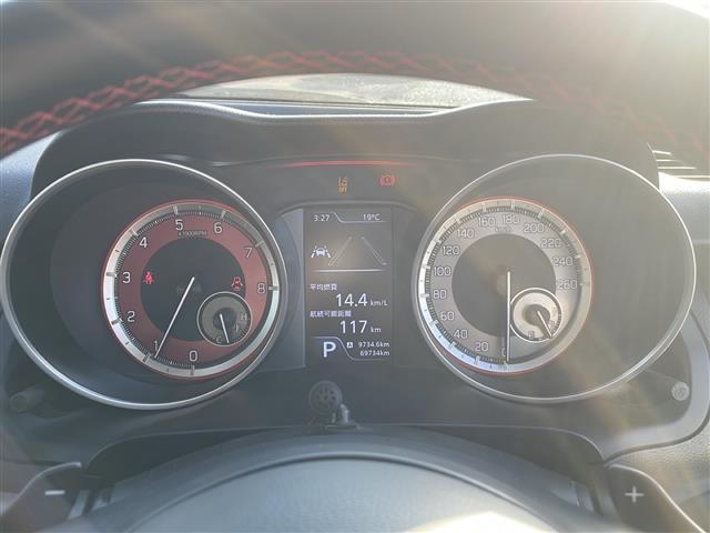 スイフトスポーツ ベースグレード ☆純正SDナビ(フルセグTV/CD,DVD再生/BT)/☆アラウンドビューモニター/☆シートヒーター/☆ローダウン/☆HKSマフラー/☆ビルトインETC/☆純正フロアマット/☆オートライト(22枚目)