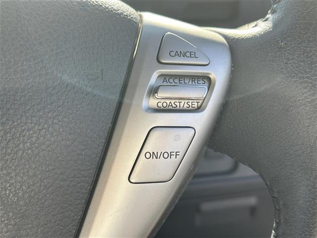 セレナ ハイウェイスター S-ハイブリッド 禁煙 純正ナビ アラウンドユーモニター エマージェンシーブレーキ 3列シート 両側パワスラ コーナーセンサー 純正フロアマット 純正16AW HIDヘッドライト ETC スマートキー プッシュスタート(16枚目)