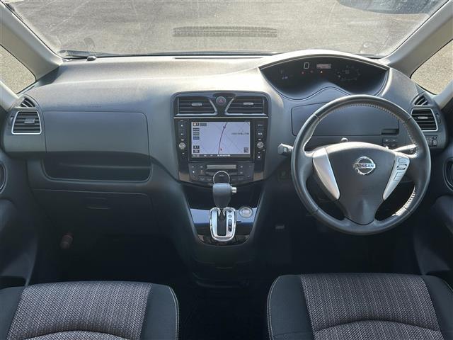 セレナ ハイウェイスター S-ハイブリッド 禁煙 純正ナビ アラウンドユーモニター エマージェンシーブレーキ 3列シート 両側パワスラ コーナーセンサー 純正フロアマット 純正16AW HIDヘッドライト ETC スマートキー プッシュスタート(42枚目)