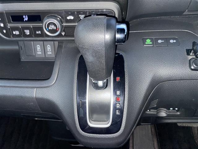 Ｎ－ＢＯＸカスタム Ｇ・Ｌホンダセンシング　社外ナビ（フルセグＴＶ／ＣＤ，ＤＶＤ／ＢＴ）／バックカメラ／ドライブレコーダー／片側パワースライドドア／ビルトインＥＴＣ／オートライト／ターボ／スペアキー（15枚目）