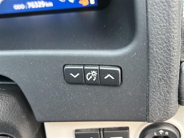 クラウンハイブリッド ベースグレード　純正ナビ（フルセグＴＶ／ＣＤ，ＤＶＤ／ＢＴ）／バックカメラ／サンルーフ／全席パワーシート／シートメモリー／オートライト／ＨＩＤヘッドライト／ビルトインＥＴＣ（23枚目）