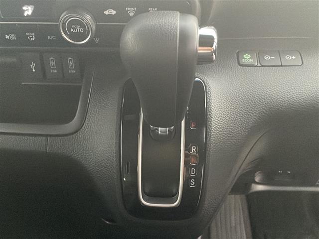 Ｎ－ＢＯＸカスタム Ｇ・Ｌターボホンダセンシング　純正８インチディーラーＯＰナビ（フルセグＴＶ／ＣＤ，ＤＶＤ／ＢＴ）／バックカメラ／ドライブレコーダー／両側パワースライドドア／コーナーセンサー／ビルトインＥＴＣ／オートライト／ターボ（15枚目）