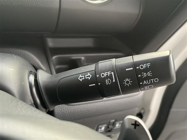 Ｎ－ＢＯＸカスタム Ｇ・Ｌターボホンダセンシング　純正８インチディーラーＯＰナビ（フルセグＴＶ／ＣＤ，ＤＶＤ／ＢＴ）／バックカメラ／ドライブレコーダー／両側パワースライドドア／コーナーセンサー／ビルトインＥＴＣ／オートライト／ターボ（19枚目）