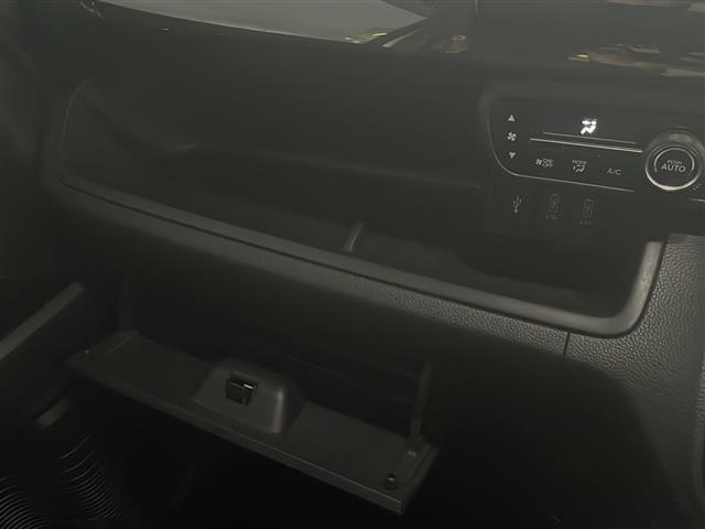 Ｎ－ＢＯＸカスタム Ｇ・Ｌターボホンダセンシング　純正８インチディーラーＯＰナビ（フルセグＴＶ／ＣＤ，ＤＶＤ／ＢＴ）／バックカメラ／ドライブレコーダー／両側パワースライドドア／コーナーセンサー／ビルトインＥＴＣ／オートライト／ターボ（39枚目）