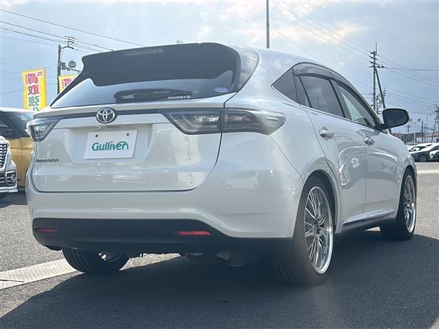 ハリアー 社外ナビ(フルセグTV/CD,DVD/BT)/バックカメラ/電動リアゲート/ドライブレコーダー/パワーシート/社外アルミホイール/ローダウン/オートライト/アイドリングストップ(8枚目)