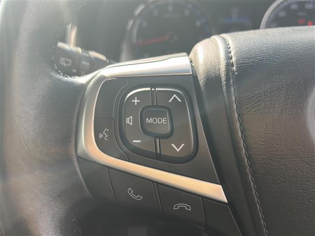 ハリアー 社外ナビ(フルセグTV/CD,DVD/BT)/バックカメラ/電動リアゲート/ドライブレコーダー/パワーシート/社外アルミホイール/ローダウン/オートライト/アイドリングストップ(18枚目)