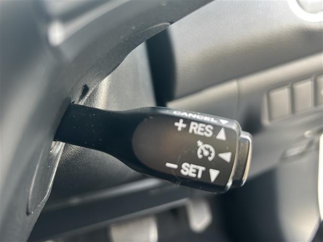 ハリアー 社外ナビ(フルセグTV/CD,DVD/BT)/バックカメラ/電動リアゲート/ドライブレコーダー/パワーシート/社外アルミホイール/ローダウン/オートライト/アイドリングストップ(22枚目)