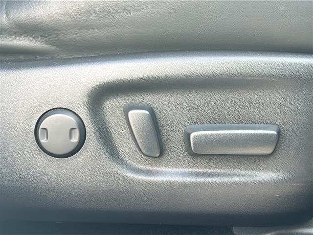 ハリアー 社外ナビ(フルセグTV/CD,DVD/BT)/バックカメラ/電動リアゲート/ドライブレコーダー/パワーシート/社外アルミホイール/ローダウン/オートライト/アイドリングストップ(27枚目)