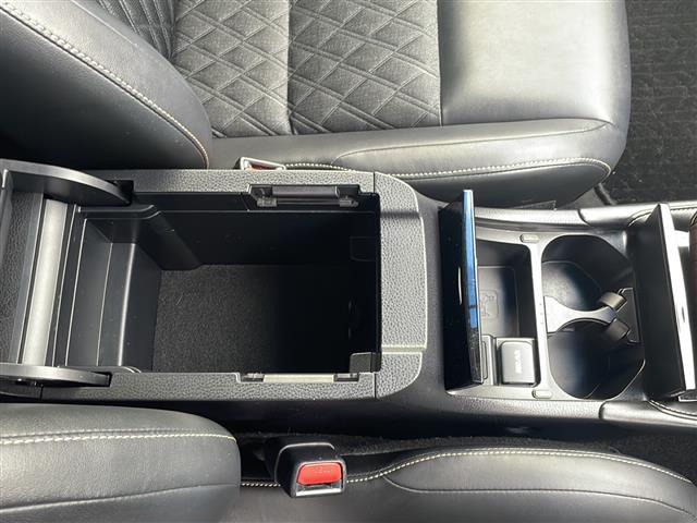 ハリアー 社外ナビ(フルセグTV/CD,DVD/BT)/バックカメラ/電動リアゲート/ドライブレコーダー/パワーシート/社外アルミホイール/ローダウン/オートライト/アイドリングストップ(41枚目)