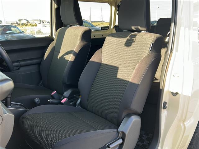 ジムニー XC 社外ナビ(フルセグTV/CD,DVD/BT)/バックカメラ/前方ドライブレコーダー/シートヒーター/ミラーヒーター/オートライト/ETC/4WD/スマートキー(31枚目)