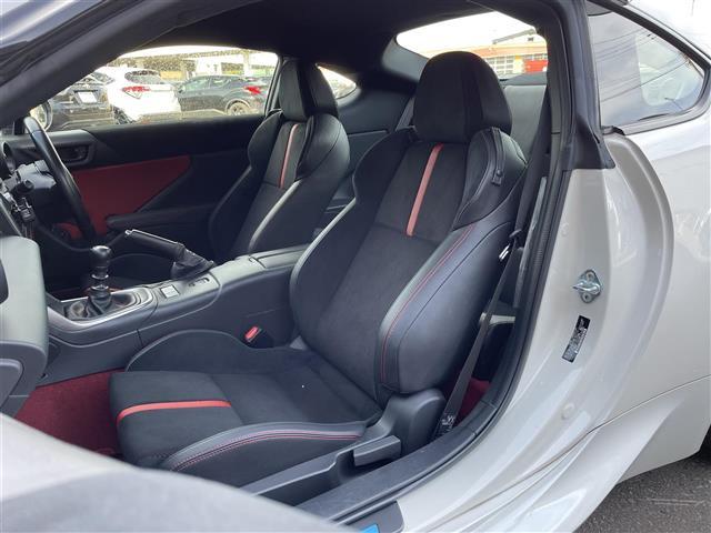 GR86 RZ 1オーナー/6MT/クルコン/ハーフレザー(21枚目)