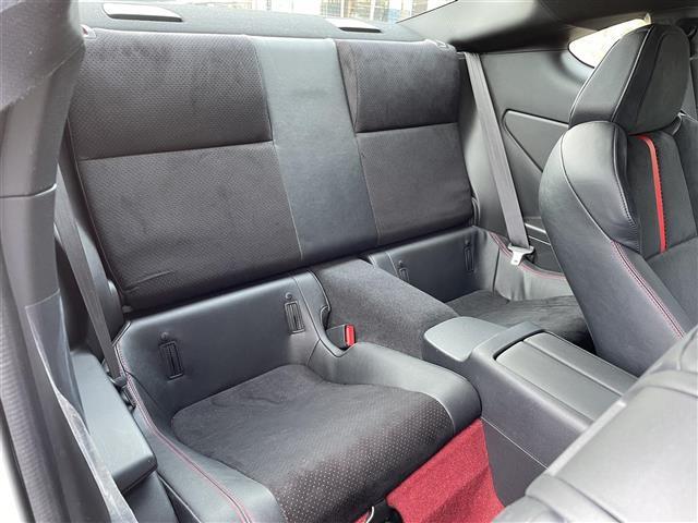 GR86 RZ 1オーナー/6MT/クルコン/ハーフレザー(22枚目)