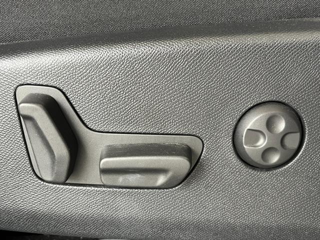 Ｃ５エアクロス シャイン　ナッパレザーパッケージ　ナッパレザーＰＫＧ　純正ディスプレイオーディオナビ　Ｂｌｕｅｔｏｏｔｈ／ＵＳＢ／ＡｐｐｌｅＣａｒＰｌａｙ／ＡｎｄｒｏｉｄＡｕｔｏ　パノラマＳＲ　ハンズフリーパワーバックドア　トラフィックサイン　ＢＳＭ（29枚目）