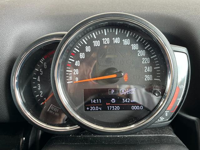 ＭＩＮＩ ワン　クロスオーバー　純正ナビ　Ｂｌｕｅｔｏｏｔｈ　ドライブレコーダー　衝突被害軽減システム　クルーズコントロール　バックカメラ　ベージュレザーシート　パワーバックドア　ＬＥＤヘッドライト　スマートキー　ＥＴＣ　禁煙車（13枚目）