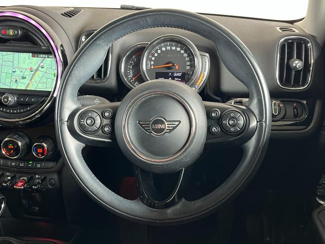 ＭＩＮＩ ワン　クロスオーバー　純正ナビ　Ｂｌｕｅｔｏｏｔｈ　ドライブレコーダー　衝突被害軽減システム　クルーズコントロール　バックカメラ　ベージュレザーシート　パワーバックドア　ＬＥＤヘッドライト　スマートキー　ＥＴＣ　禁煙車（14枚目）
