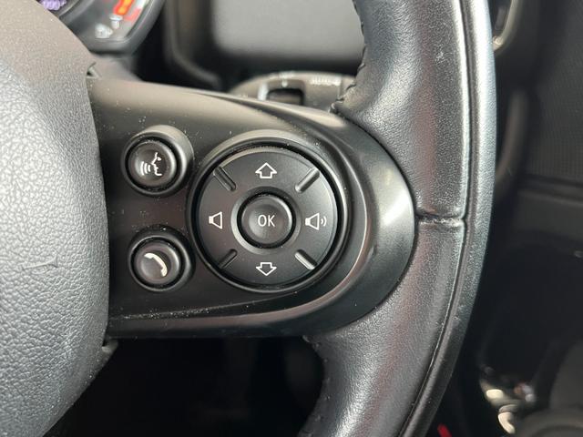 ＭＩＮＩ ワン　クロスオーバー　純正ナビ　Ｂｌｕｅｔｏｏｔｈ　ドライブレコーダー　衝突被害軽減システム　クルーズコントロール　バックカメラ　ベージュレザーシート　パワーバックドア　ＬＥＤヘッドライト　スマートキー　ＥＴＣ　禁煙車（16枚目）