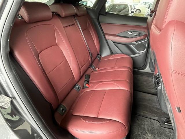 Eペイス R‐ダイナミック SE D200 MERIDIANオーディオ 純正ナビ AppleCarplay 360°カメラ アダプティブクルーズコントロール レーンキープアシスト ブラインドスポットモニター レザーシート シートヒーター(35枚目)