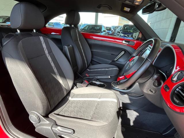 ザ・ビートル デザイン 純正SDナビ フルセグTV オートライト Bluetooth/USB 純正フロアマット HIDヘッドライト 電動格納ミラー 横滑り防止装置 ブラインドスポットモニター クルーズコントロール ESC(20枚目)