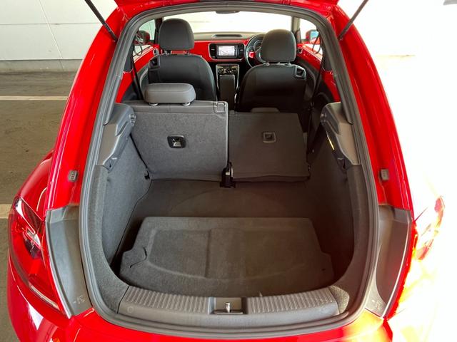 ザ・ビートル デザイン 純正SDナビ フルセグTV オートライト Bluetooth/USB 純正フロアマット HIDヘッドライト 電動格納ミラー 横滑り防止装置 ブラインドスポットモニター クルーズコントロール ESC(28枚目)