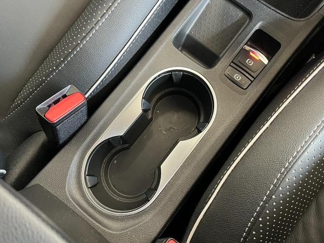 キャプチャー インテンス 純正HDDナビ 360°カメラ ETC Bluetooth/USB 運転席パワーシート 運転席/助手席シートヒーター ルーフレール オートライト コーナーセンサー 横滑り防止装置 電動格納ミラー(13枚目)