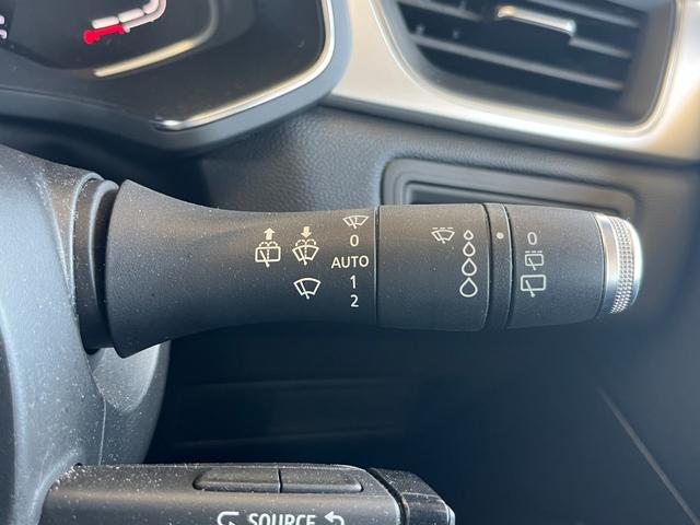 キャプチャー インテンス 純正HDDナビ 360°カメラ ETC Bluetooth/USB 運転席パワーシート 運転席/助手席シートヒーター ルーフレール オートライト コーナーセンサー 横滑り防止装置 電動格納ミラー(19枚目)