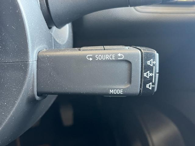 キャプチャー インテンス 純正HDDナビ 360°カメラ ETC Bluetooth/USB 運転席パワーシート 運転席/助手席シートヒーター ルーフレール オートライト コーナーセンサー 横滑り防止装置 電動格納ミラー(20枚目)