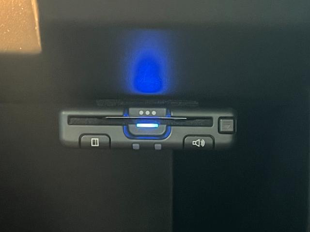 キャプチャー インテンス 純正HDDナビ 360°カメラ ETC Bluetooth/USB 運転席パワーシート 運転席/助手席シートヒーター ルーフレール オートライト コーナーセンサー 横滑り防止装置 電動格納ミラー(21枚目)